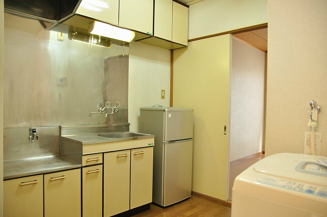 キッチン　※写真は今回募集の部屋とは異なります