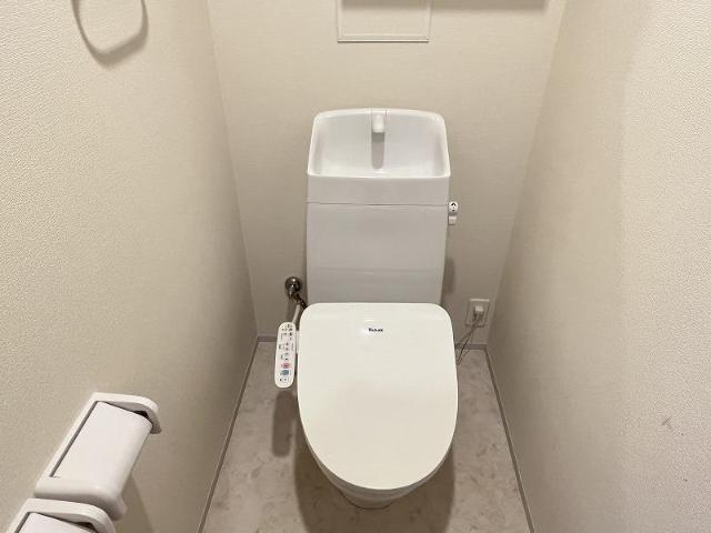 トイレ　シャワー付トイレ