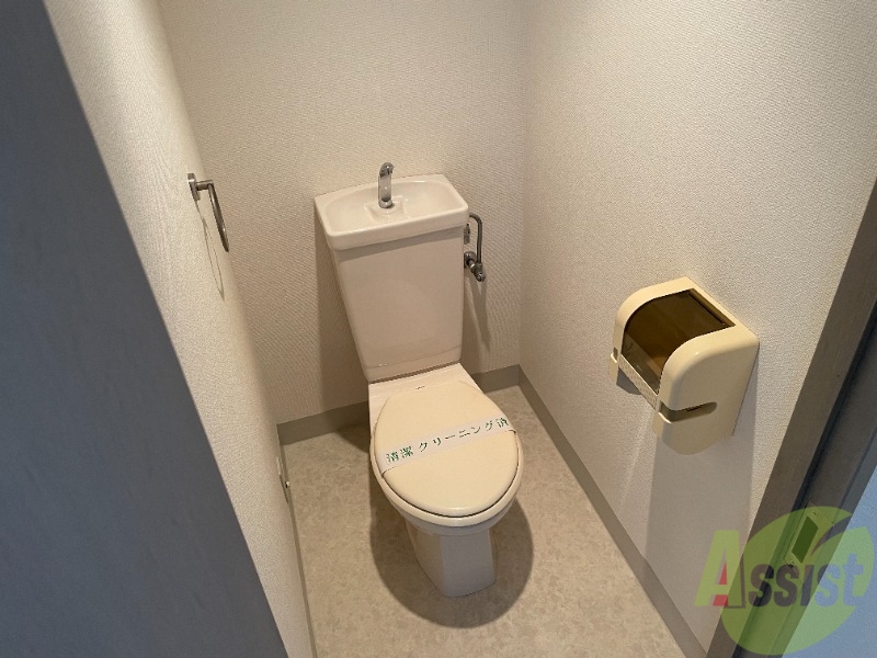 トイレ　トイレとお風呂が別なので清潔に使えて嬉しいですね。