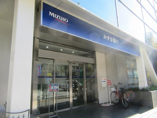 銀行　みずほ銀行 神田駅前支店（銀行）まで435m