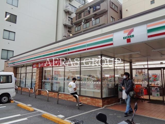 コンビニ　セブンイレブン横浜不老町1丁目店（コンビニ）まで39m