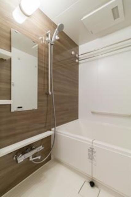 バス・シャワールーム　※写真は同タイプ住戸です。