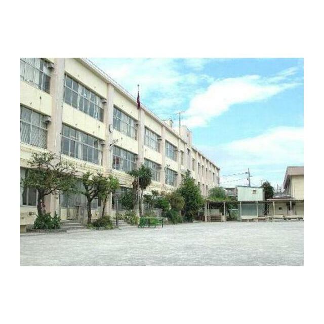 小学校　大田区立千鳥小学校（小学校）まで212m