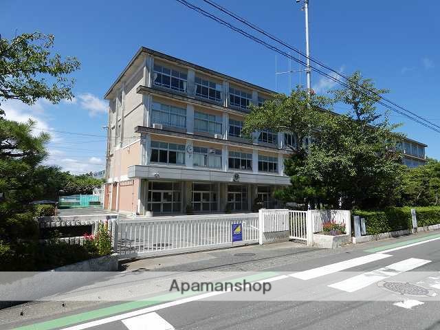 小学校　鴨江小学校（小学校）まで704m