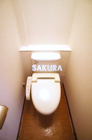 トイレ　嬉しい温水洗浄便座♪