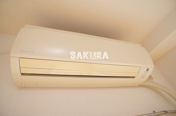 その他設備　室内エアコン付き♪