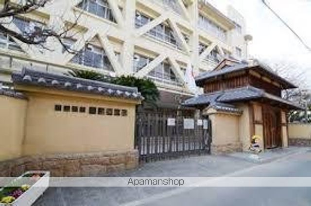 小学校　茨木市立茨木小学校（小学校）まで383m