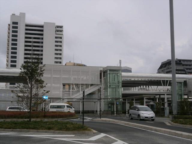 ドラックストア　ハックドラッグ湘南ライフタウン店（ドラッグストア）まで436m
