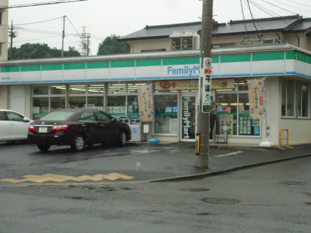 コンビニ　ファミリーマート 藤沢石川店（コンビニ）まで51m