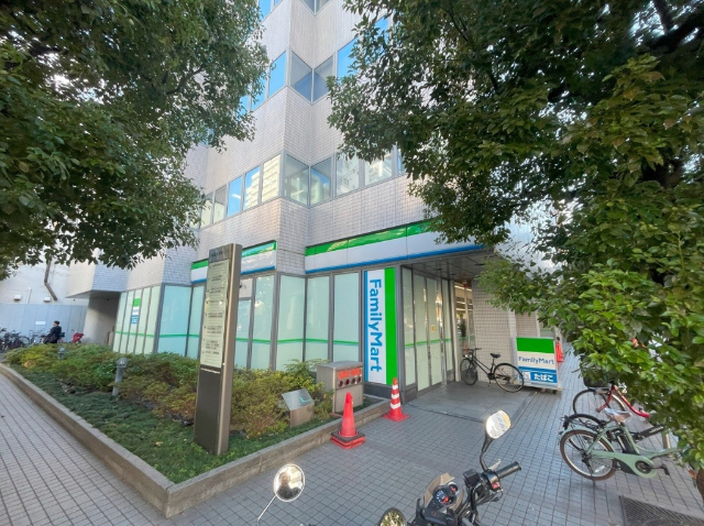 コンビニ　ファミリーマート北野高校前店（コンビニ）まで106m