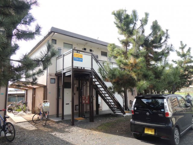 建物外観　人気のバストイレ別【カツザワコーポＡ】