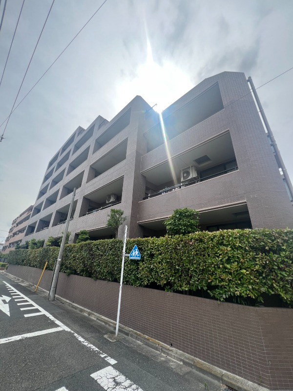 建物外観　外観は落ち着いています