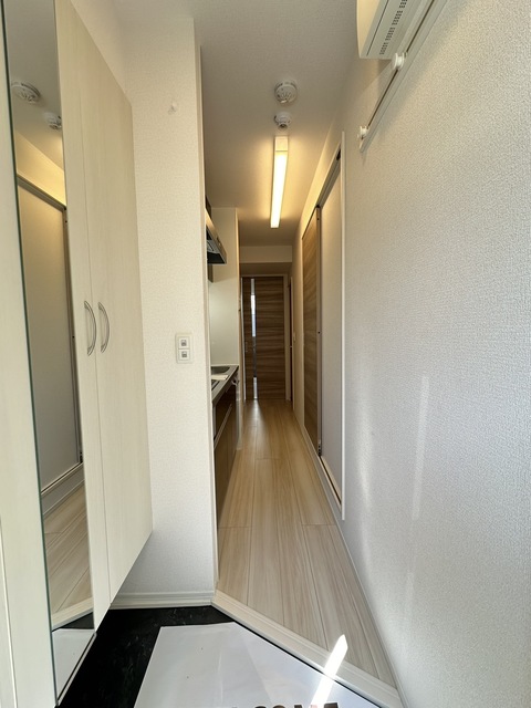 玄関　別部屋参考写真です