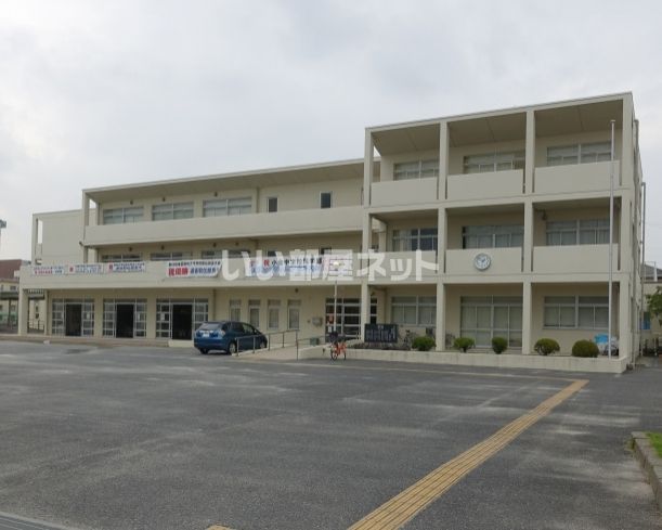 中学校　松戸市立小金中学校（中学校）まで449m