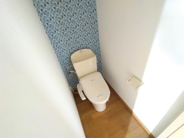 トイレ　別部屋参照