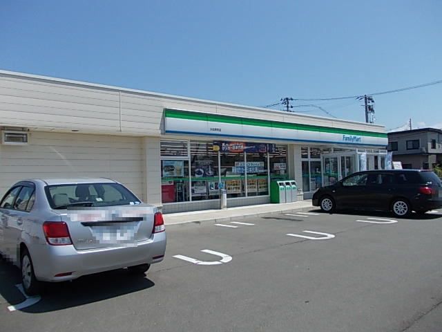 コンビニ　ファミリーマート大仙幸町店（コンビニ）まで130m