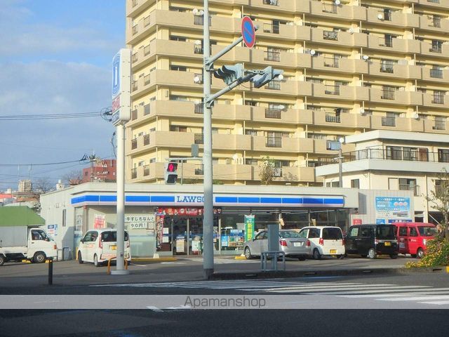 コンビニ　ローソン（コンビニ）まで365m