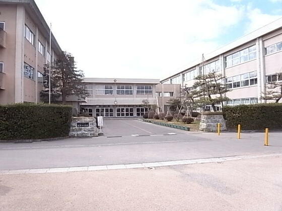 小学校　富山市立速星小学校（小学校）まで868m