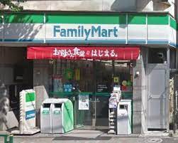 コンビニ　ファミリーマート シンヤ雑司が谷店（コンビニ）まで474m