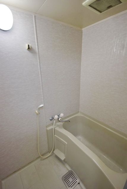 メゾンボープワールの風呂写真