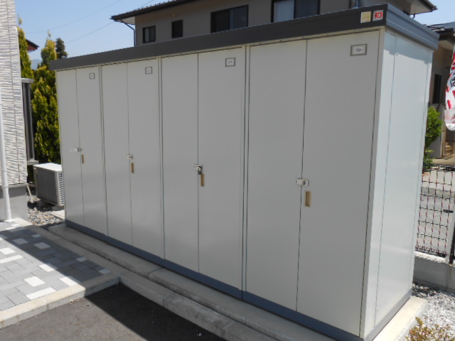 その他設備　各戸個別の屋外物置完備（冬用タイヤ等収納可能）