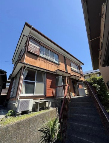 建物外観　レトロなたたずまいの外観