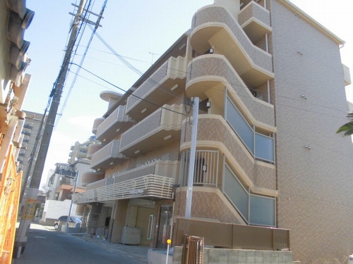 ポコアポコ明石鍛治屋町III番館の外観写真