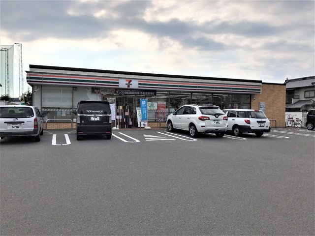 コンビニ　セブンイレブン　松山井門町店（コンビニ）まで450m