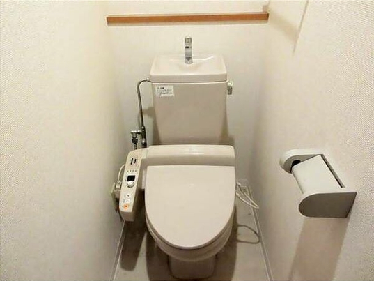ＪＲ中央本線 鶴舞駅 徒歩8分 9階建 築26年のトイレ写真