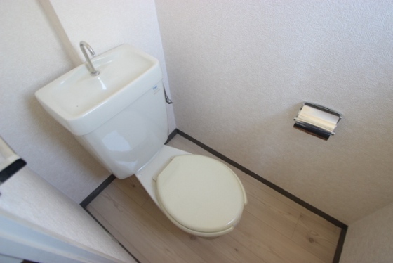 ＪＲ可部線 安芸長束駅 徒歩12分 7階建 築41年のトイレ写真