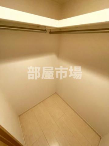 リブリ・コスズの内装写真