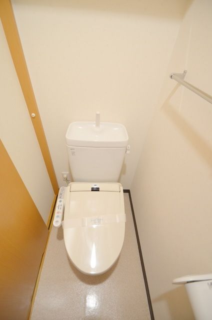 ゴールドクレストのトイレ写真