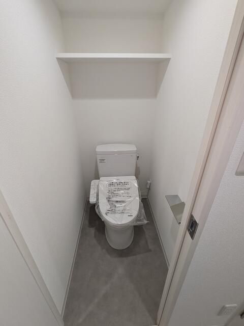 都営三田線 高島平駅 徒歩4分 6階建 築1年のトイレ写真