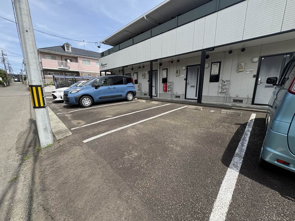 駐車場　駐車場