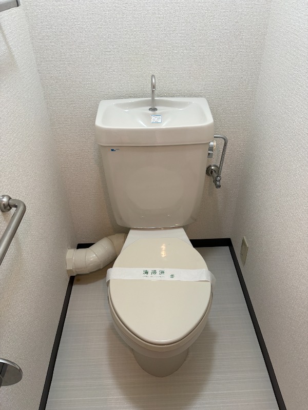 トイレ　２０２号室の画像