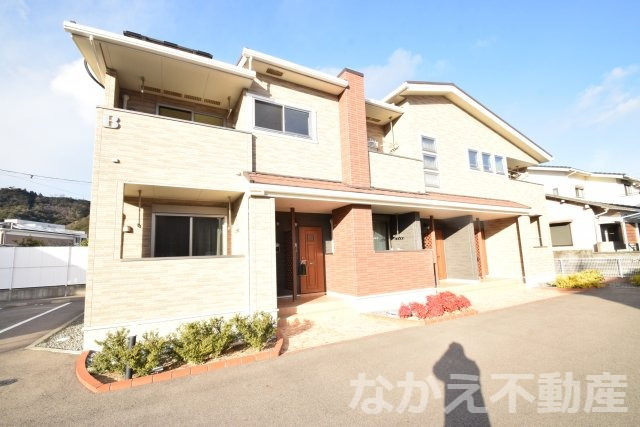 ＪＲ牟岐線 南小松島駅 徒歩16分 築11年