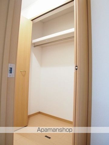 ＪＲ山陰本線 松江駅 バス乗車時間：28分 最寄りバス停で下車 徒歩7分 2階建 築19年の内装写真