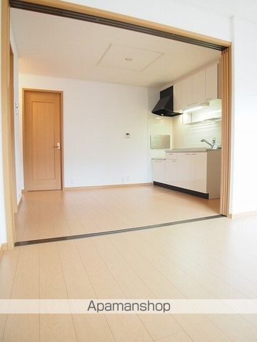 ＪＲ山陰本線 松江駅 バス乗車時間：28分 最寄りバス停で下車 徒歩7分 2階建 築19年の内装写真
