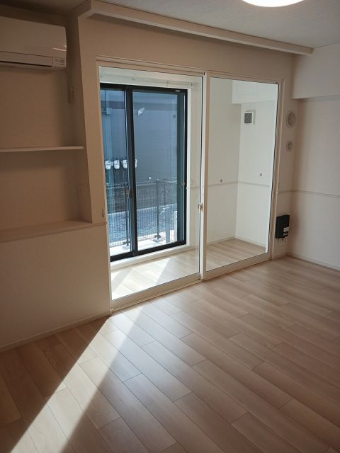 YOSAKUの居間写真