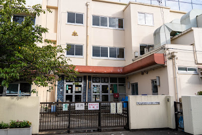 小学校　葛飾区立鎌倉小学校（小学校）まで413m