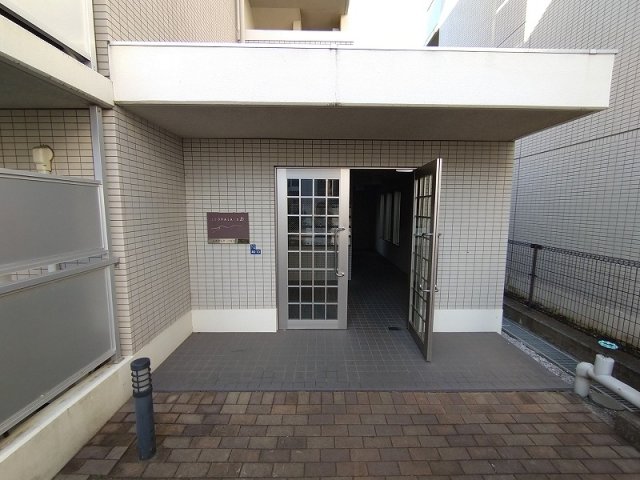 レオパレスパルコートAの外観写真