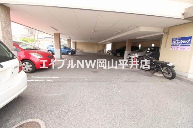駐車場　駐車場