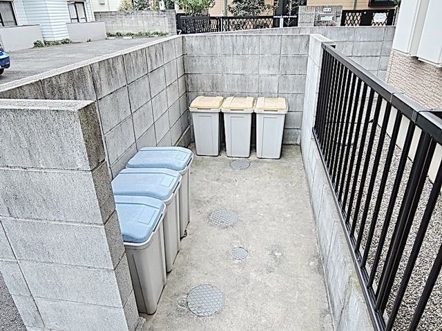 駐車場　★ゴミ置き場★