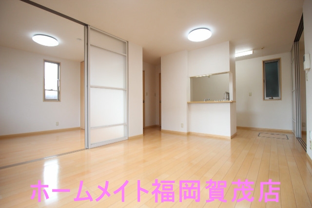 地下鉄七隈線 賀茂駅 徒歩8分 2階建 築20年の居間写真