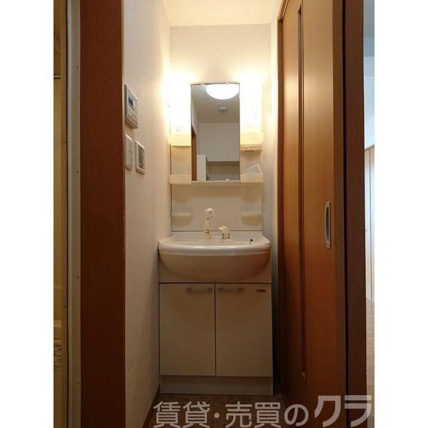 ロイヤルメゾン北花田の内装写真
