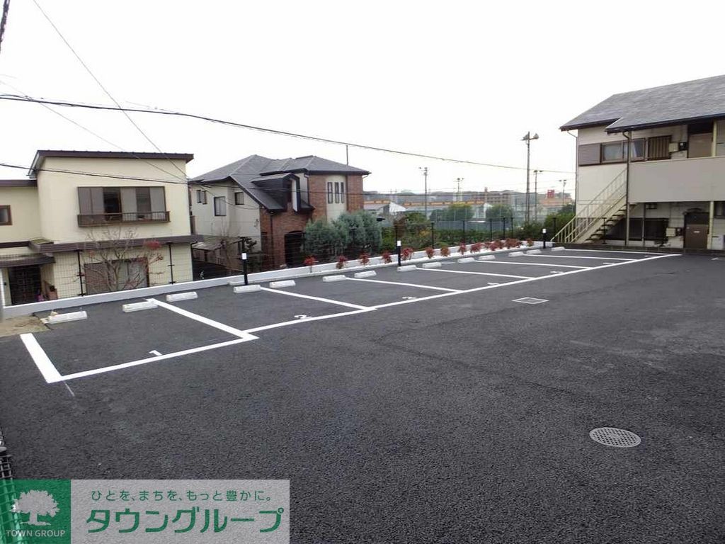 駐車場　駐車場