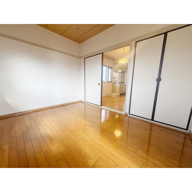 その他　お持ちの家具の配置を考えると洋室のお部屋が暮らしやすいという