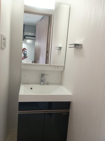 洗面設備　使いやすい洗面所です