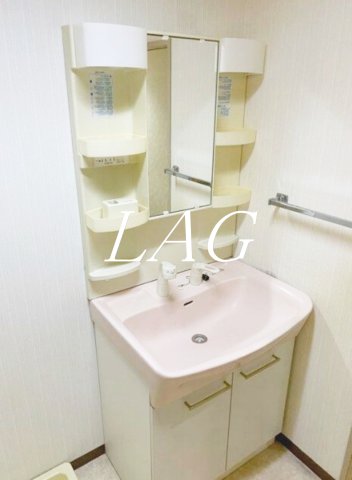 洗面設備　洗面台です。