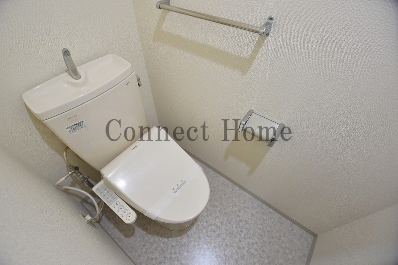 ＪＲ津山線 法界院駅 徒歩50分 8階建 築35年のトイレ写真